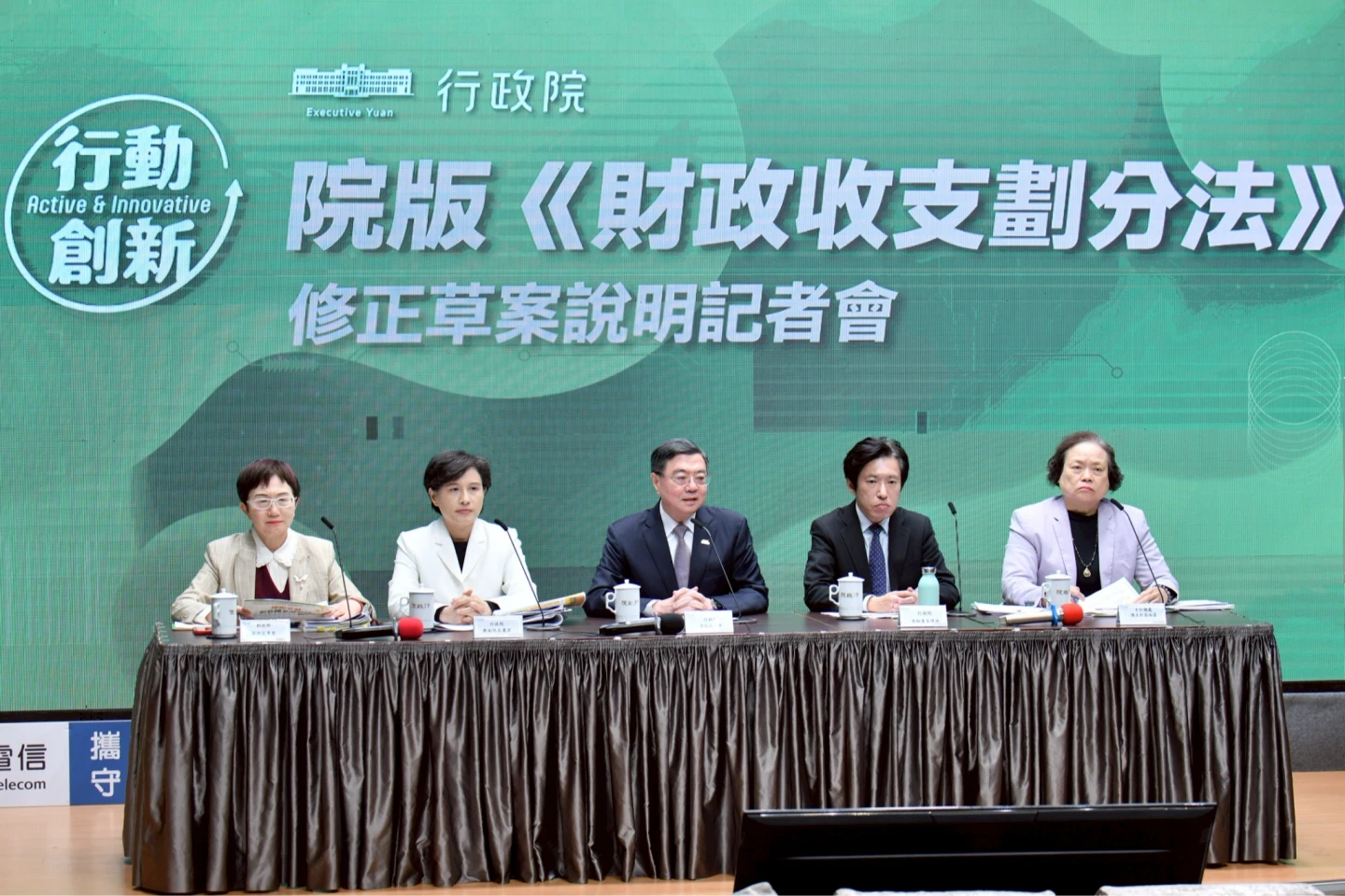 憂財政土石流！卓榮泰喊話立院：國家坐上財政失速列車「定出狀況」