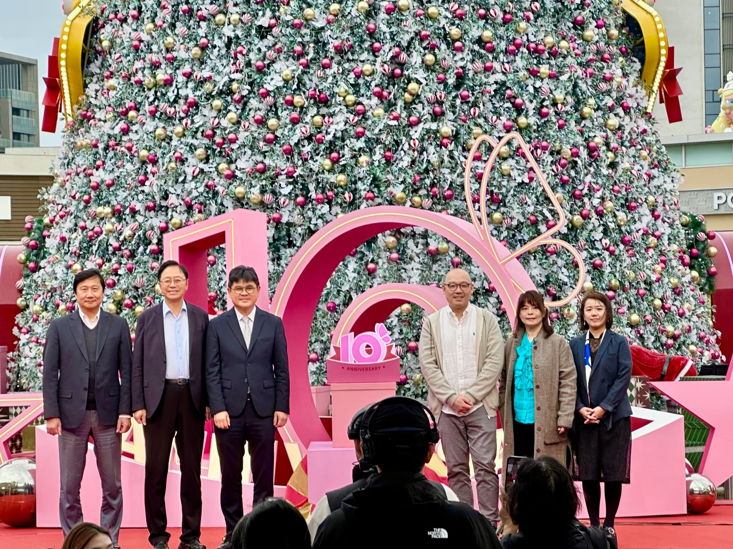 華泰名品城迎10周年！從不被看好到年衝125億　陳炯福笑曝成功秘訣