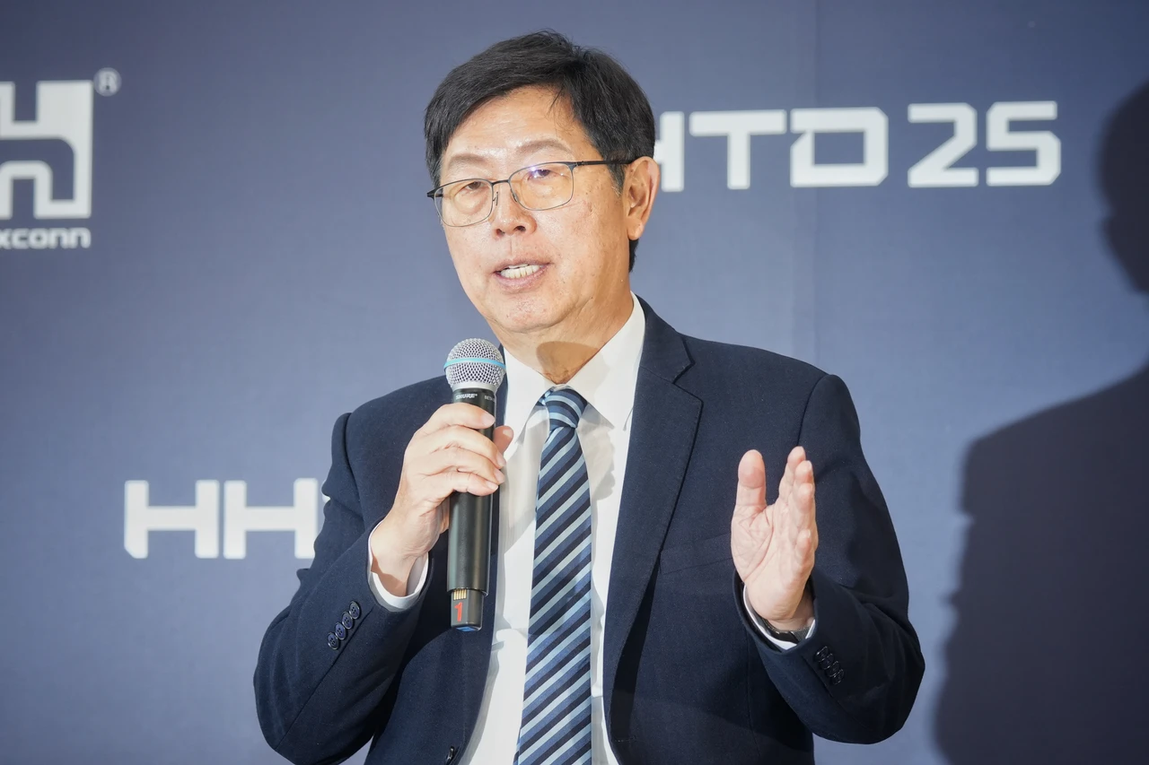 鴻海科技日5｜劉揚偉談與OpenAI合作最終目標　Sam Altman之前說的每週1GW