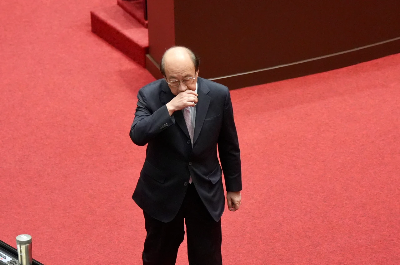 拔柯建銘總召換綠白合？黃國昌認3周前聽過　吳思瑤傻眼、鄭麗文直呼好笑