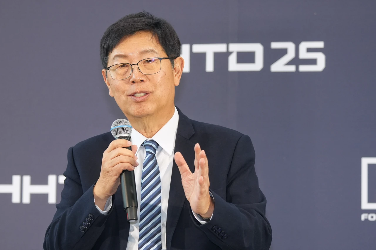 鴻海科技日3｜劉揚偉：科學園區生態各國都很歡迎　也希望能幫助政府談判