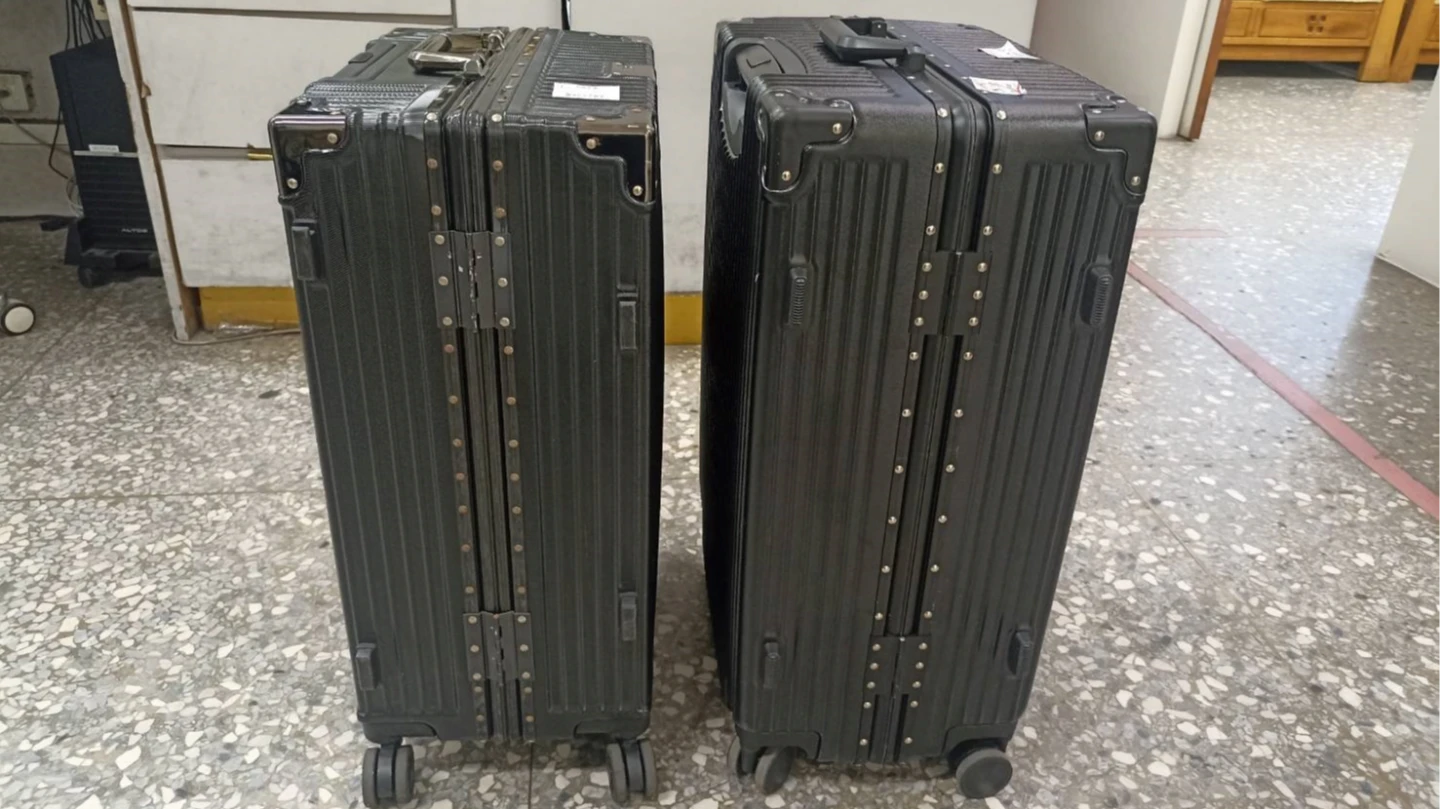 旅遊返家驚見拿錯行李箱　女子崩潰求警協助！一查竟是雙胞烏龍