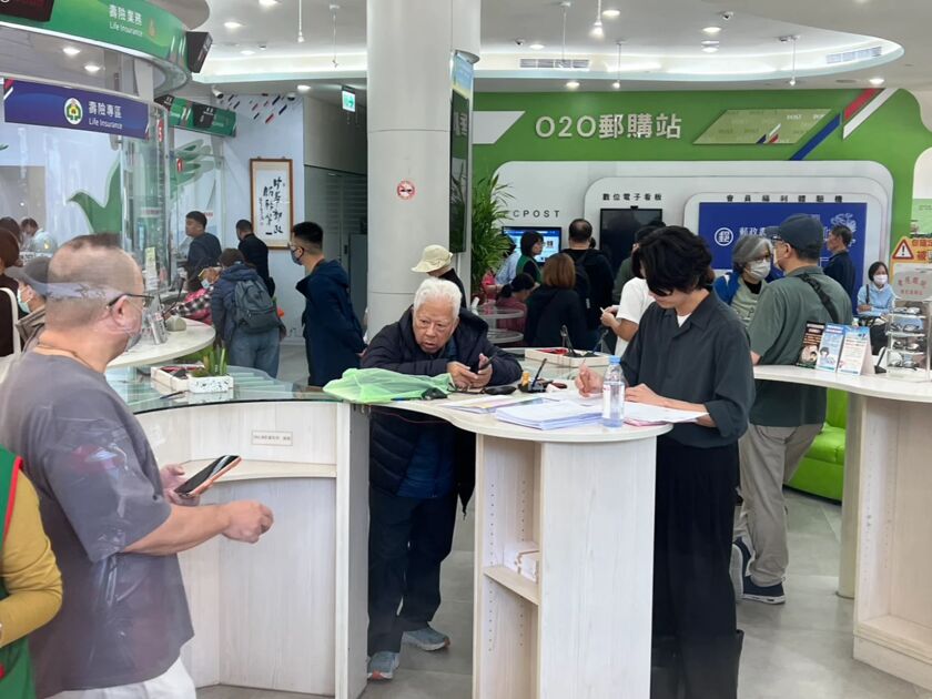 今晚變天！北部轉濕涼 兩波水汽接連來