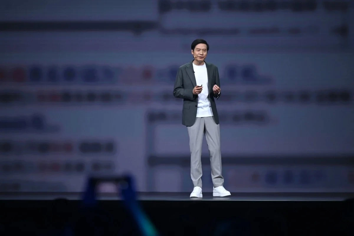 小米股價大跌　雷軍自掏4億增持260萬股