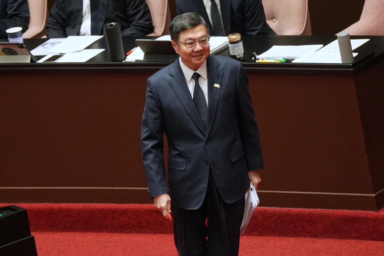 卓榮泰不副署法律案非中華民國憲政首例　學者：立院握有倒閣選項