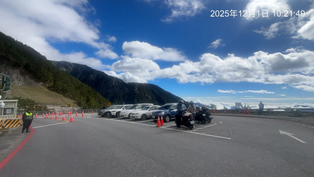 有片｜南橫公路今起全線通行！禁行時間曝光　高雄端清晨車潮排隊入山