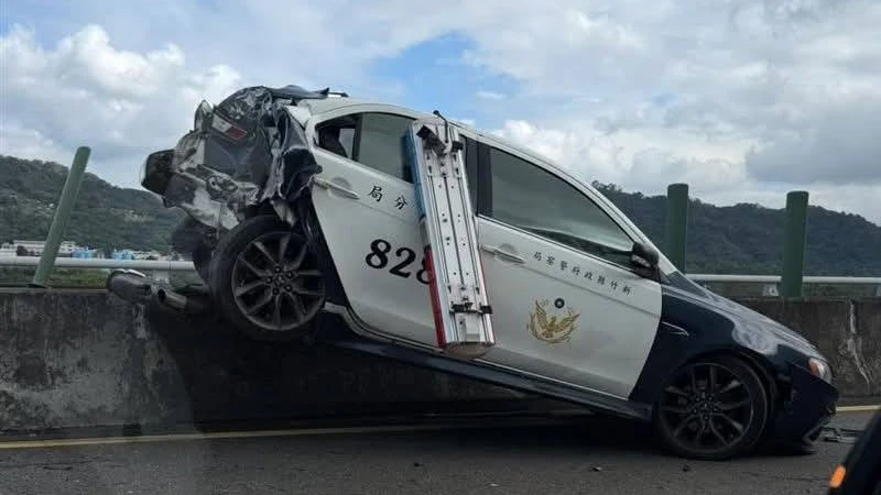 1日2警車事故｜貨車台68肇事！2竹東警「短暫失憶」送醫　彰化警逮酒駕遭另人酒駕衝撞