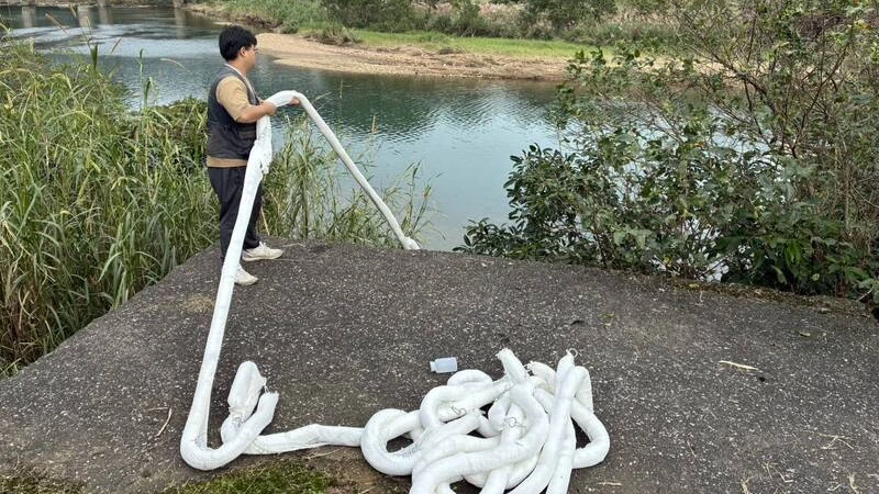 基隆河油污染15萬戶受害！經長：台水也是受害者　基檢出手揪元凶