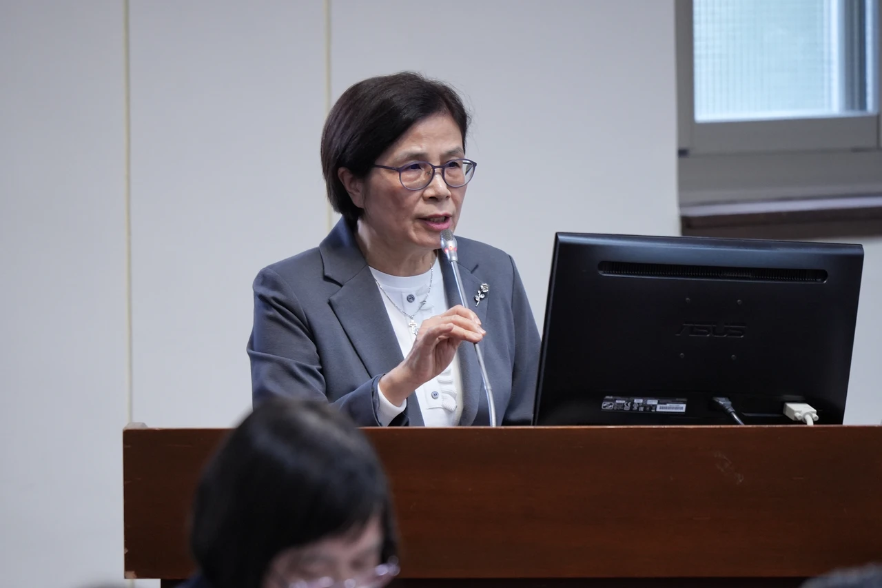楊珍妮接受霸凌案調查！建議請假仍出席APEC部長會議　政院這樣說