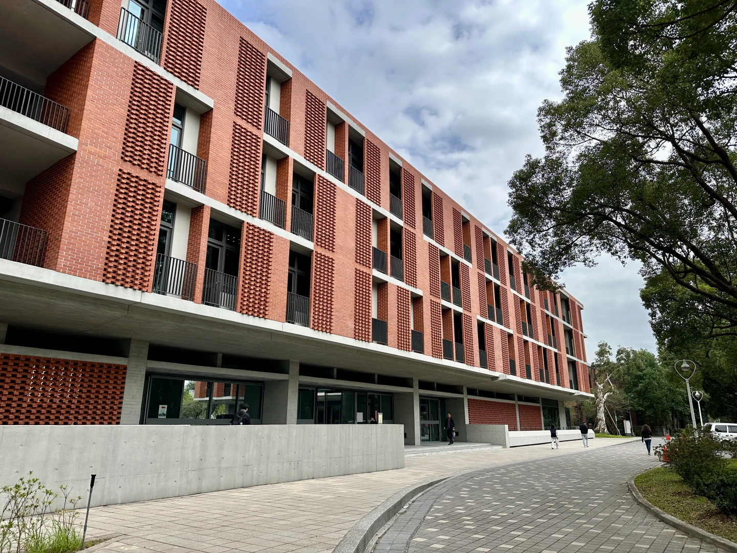 台大人文館耗資逾12億、歷時19年完工　獲美國混凝土學會大獎