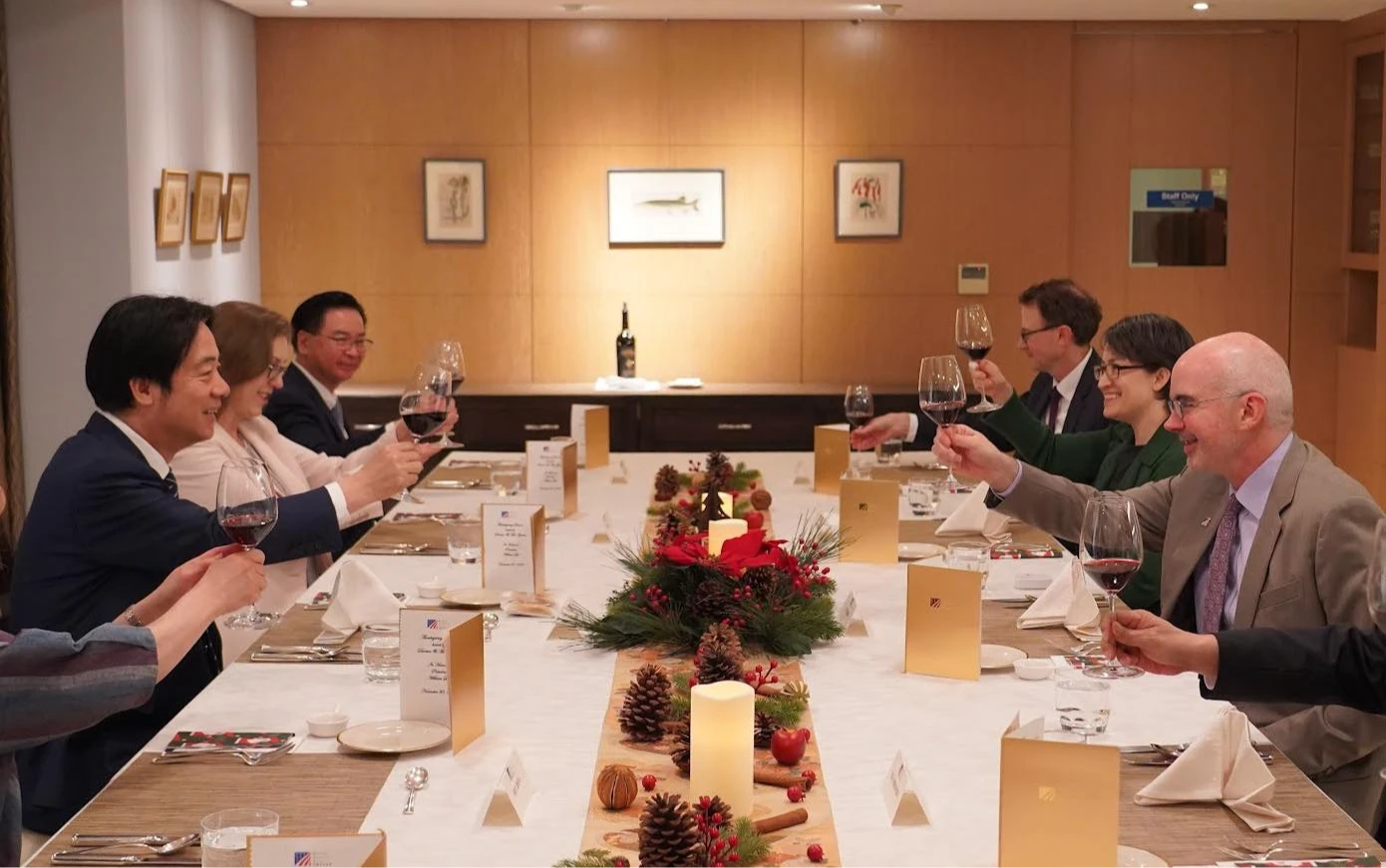 賴清德、AIT年末餐敘！　谷立言喊攜手前行「台美堅若磐石」