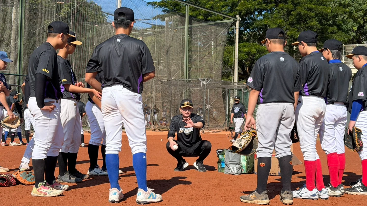 中職｜張閔勛挑戰金手套先赴日加強自我　再遇「阿公」：他不是去聊天的