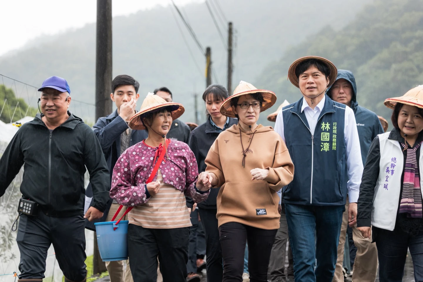 24歲警交管遭撞！王鴻薇起底「蕭美琴在輔選」　要民進黨全額賠償