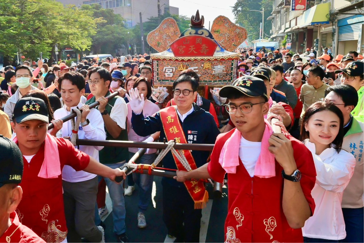 萬人空巷！白沙屯媽歷史性合體「三山媽祖」　陳其邁：演唱會規格全力應援