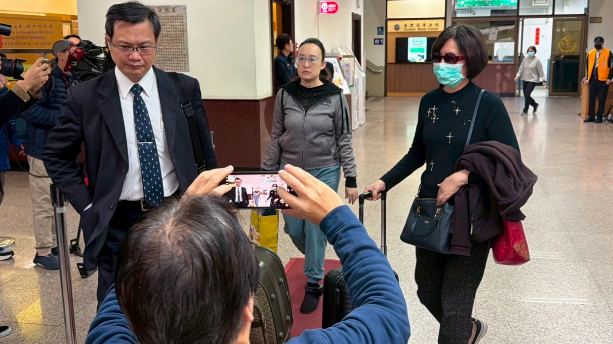 徐巧芯大姑涉助詐團洗錢2289萬！羈押21月80萬交保　聞老公無人辦保吐1句