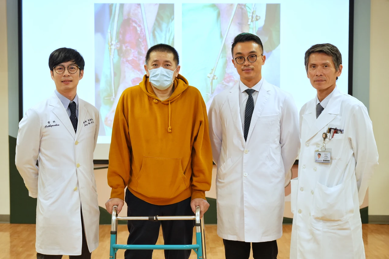 國道連環車禍他「頭下腳上」困車內30分鐘險截肢　新光醫院22次手術保雙腿