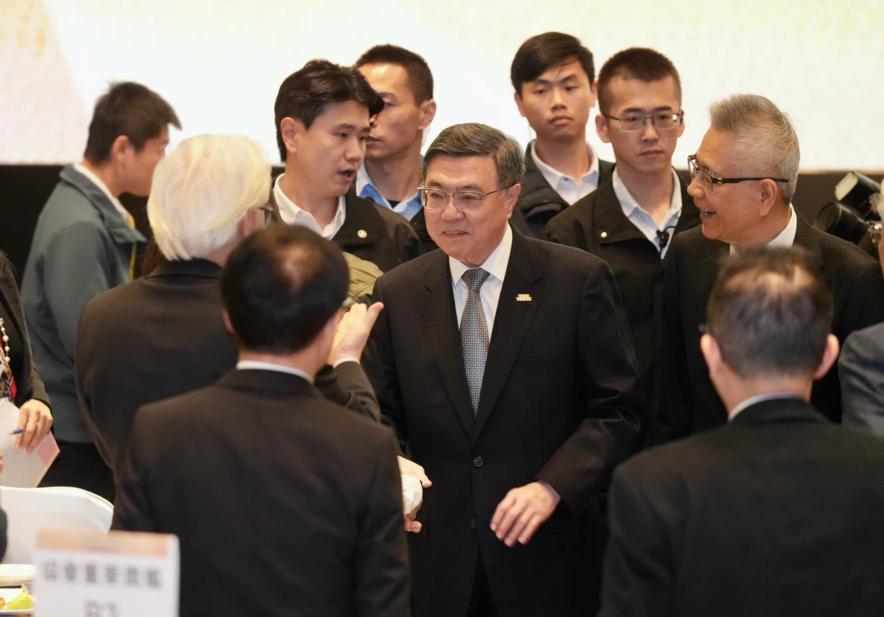 卓榮泰深盼企業促成朝野合作　讓行政、立法再度互信和授權