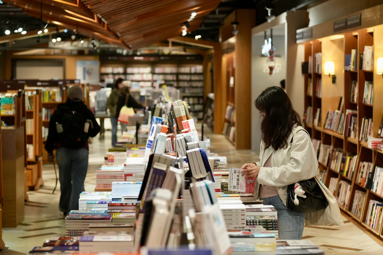 誠品年賣930萬本書！成長3％　BL台漫《16647》表現亮眼