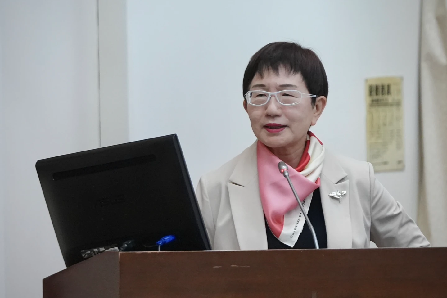 輝達H200晶片輸中卻要抽台灣25%稅　立委問財長接受嗎？