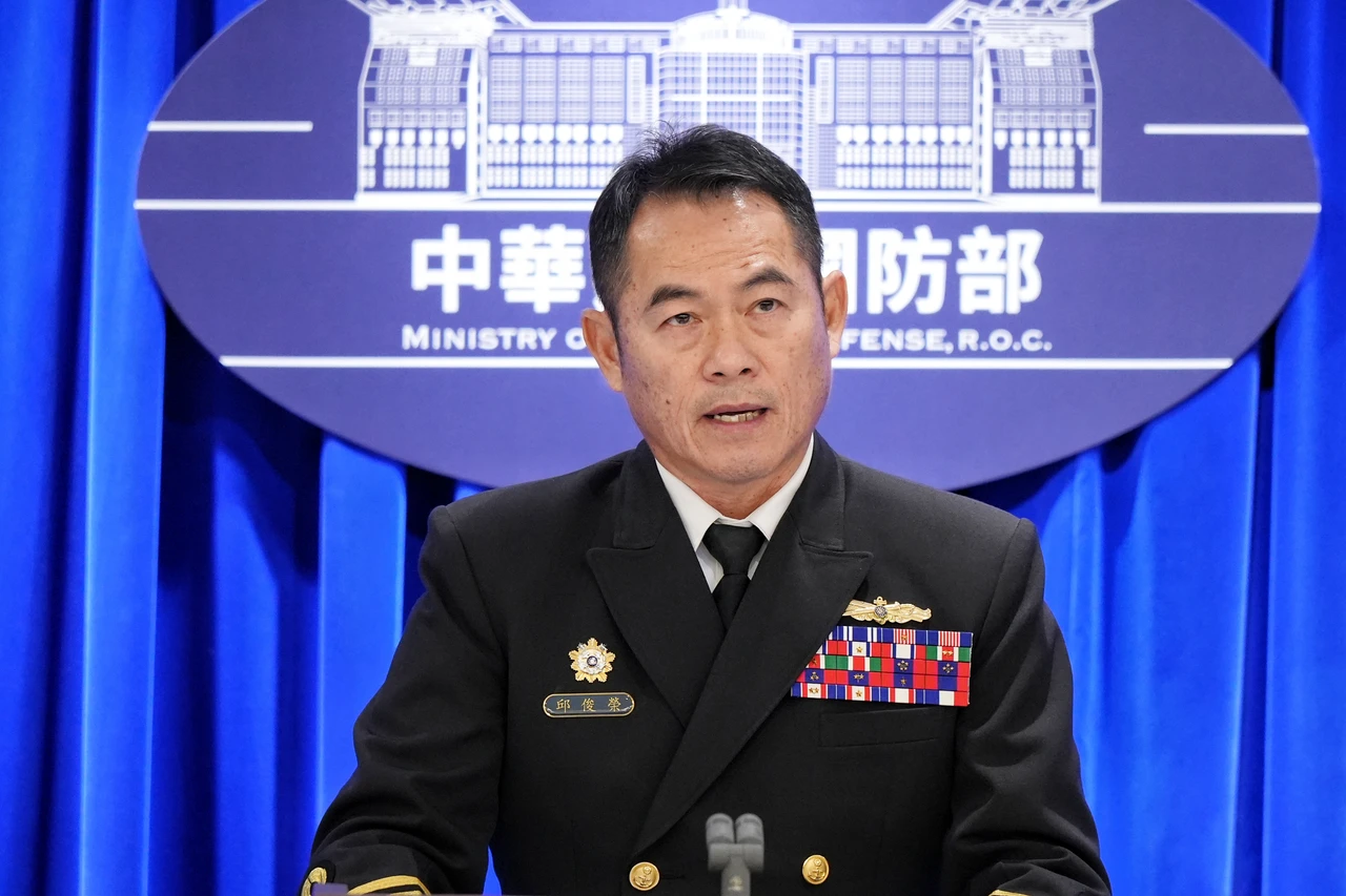 海鯤號跳票「每天罰19萬要罰57年」　海軍參謀長超尷尬：不會拖這麼久