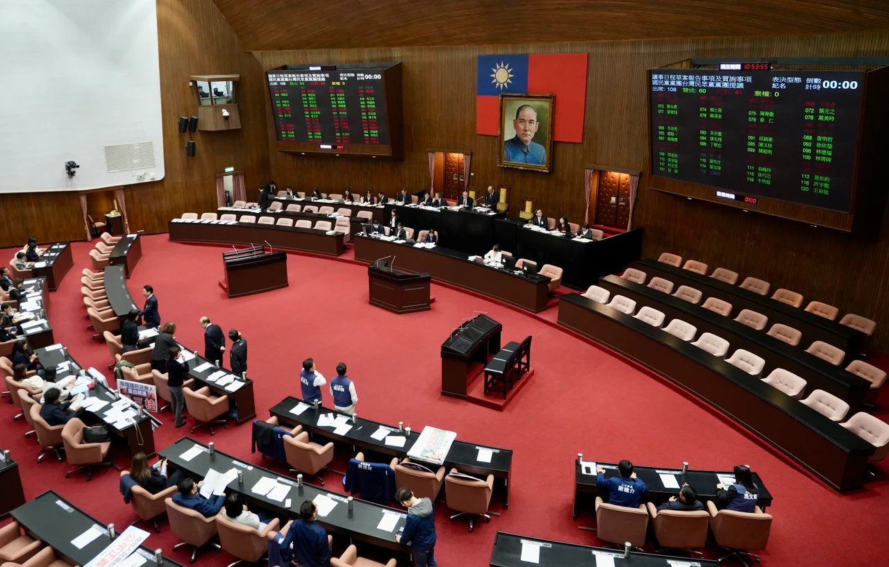 加重詐騙刑責！立院三讀詐防條例增訂「禁奢條款」　內政部：儘速研議配套執行