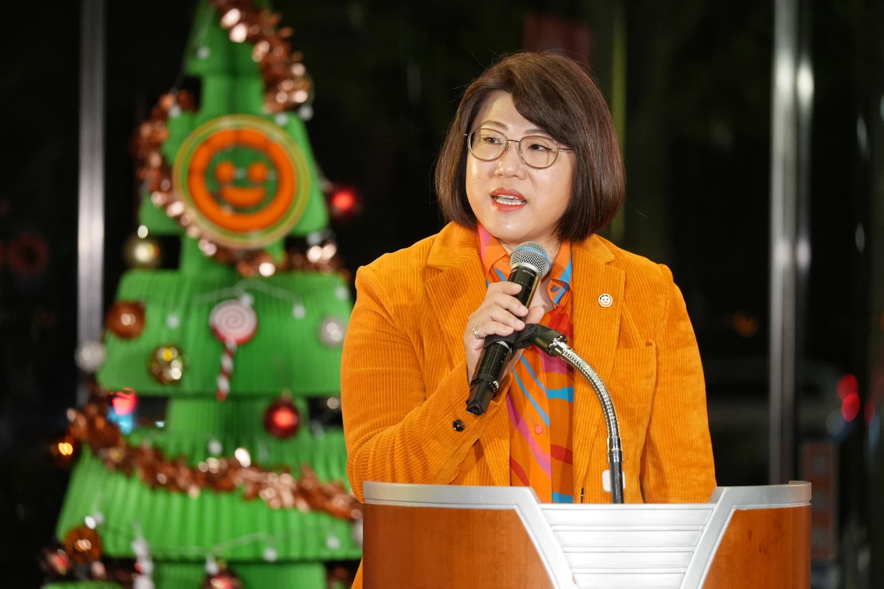 王道銀駱怡君：中國市況拖累獲利表現　續以輕資本發揮特長