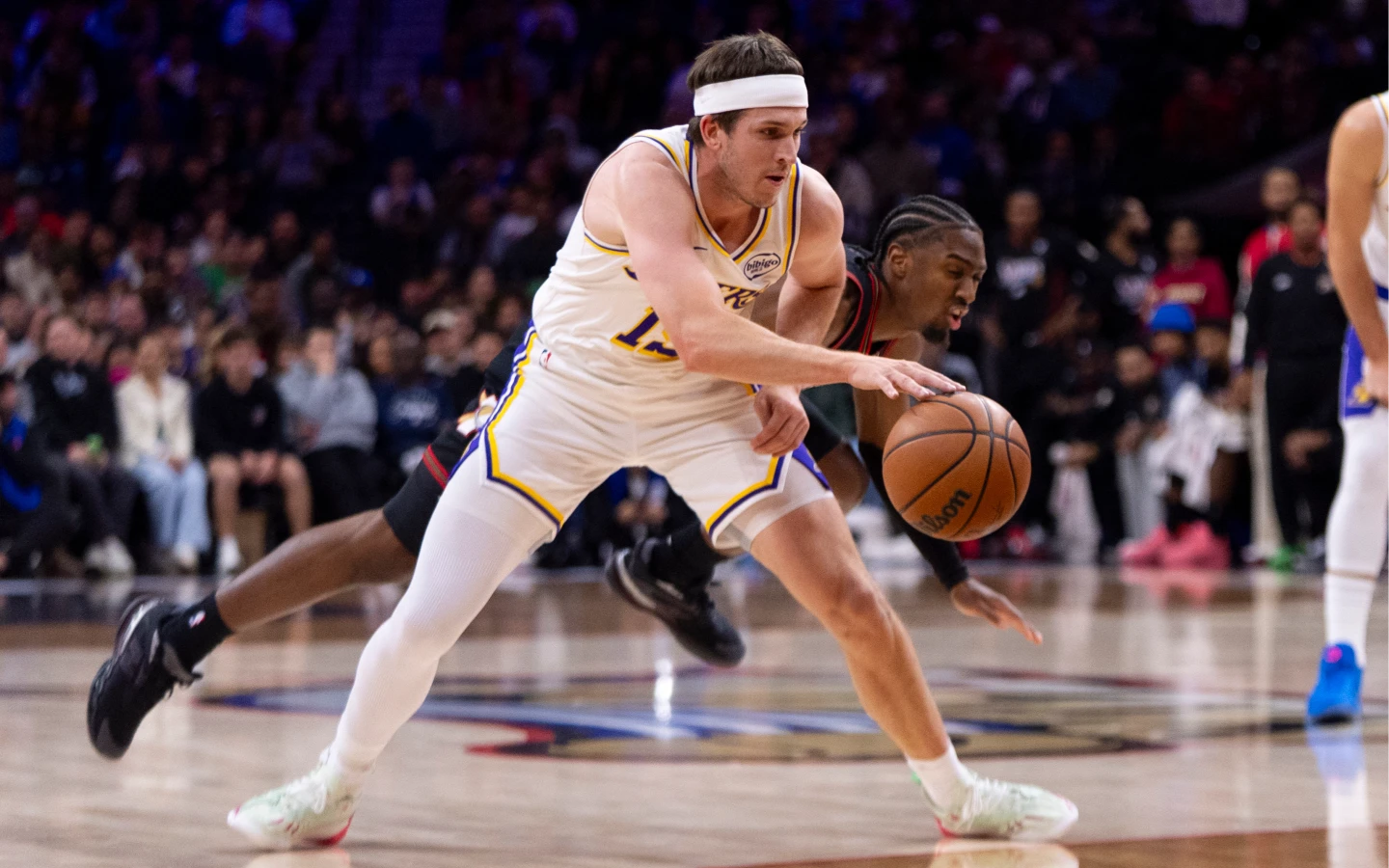 NBA｜湖人再傳傷情！打出生涯年　「鄉村曼巴」因傷休兵至少1周