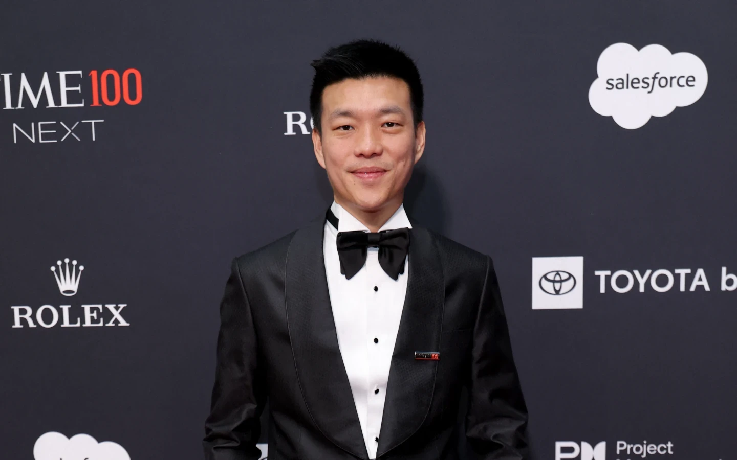 泰國明年2月8日國會大選　38歲在野黨黨魁人氣高