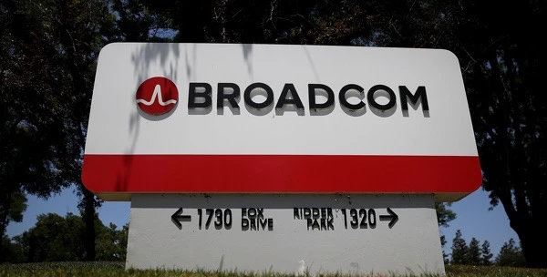 AI股壓盤！美股4指數收黑　博通CoreWeave各殺5.6%和7.9%