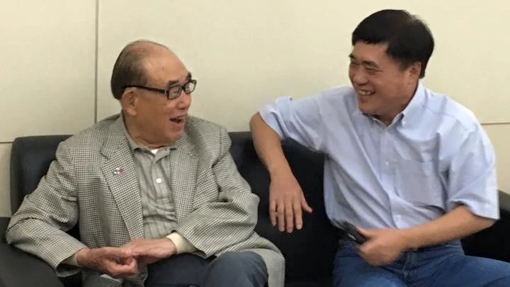 閣揆行使不副署　郝柏村34年前就做過！卓榮泰槓財劃法成憲政首例