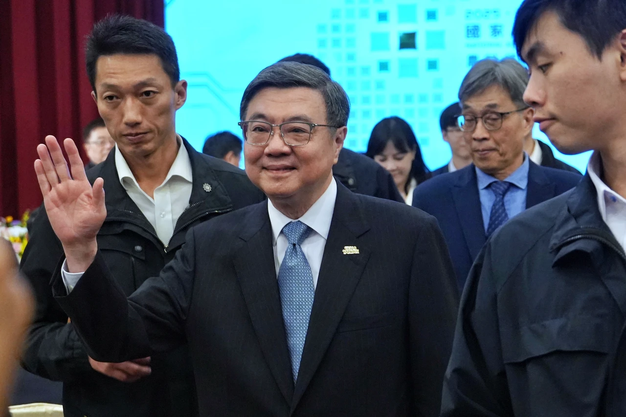 不副署風暴延燒！藍白請監院彈劾卓榮泰　本人坦蕩：願意面對