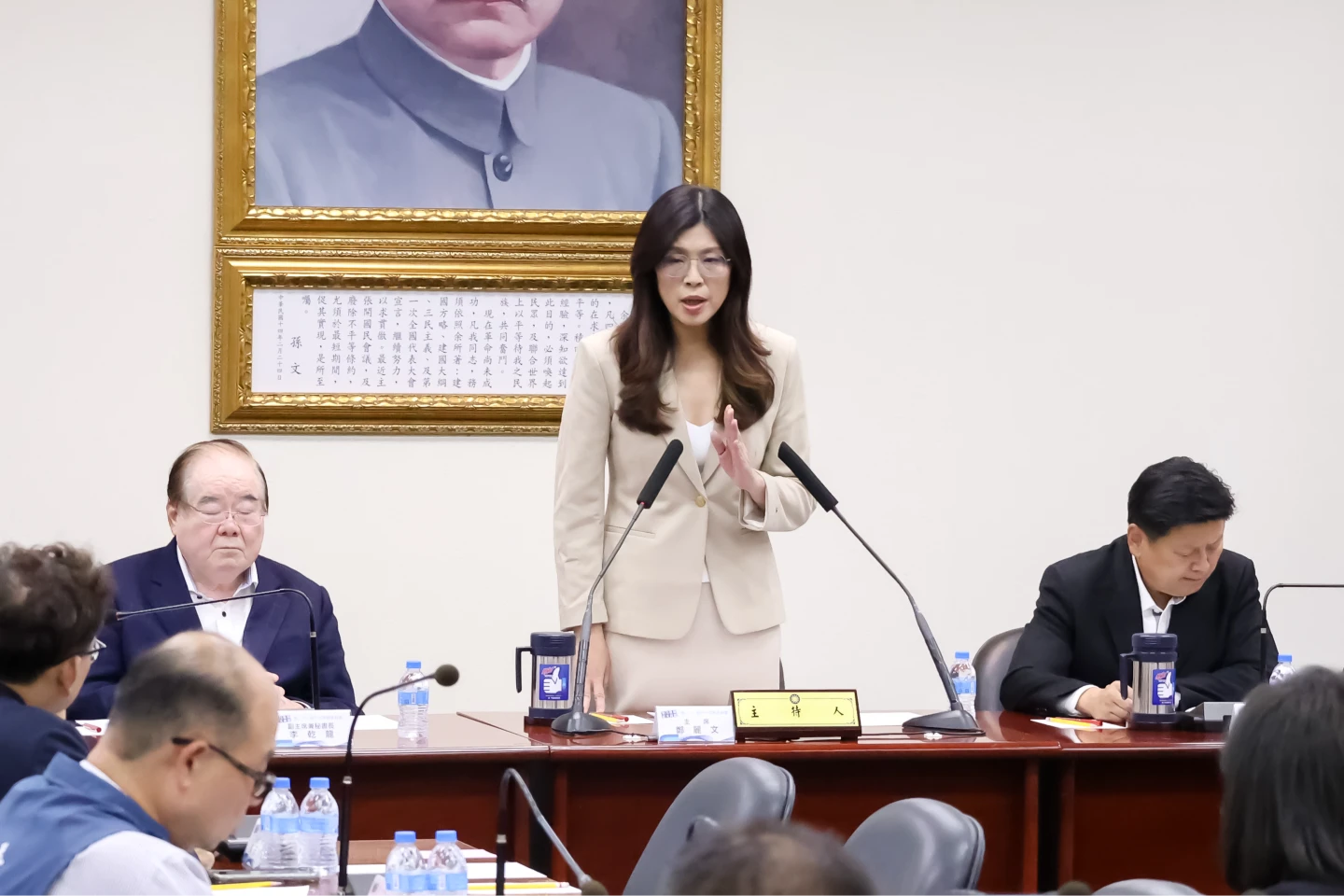 賴清德批在野獨裁　鄭麗文反擊：這話跟「男生不會生小孩」一樣沒素養