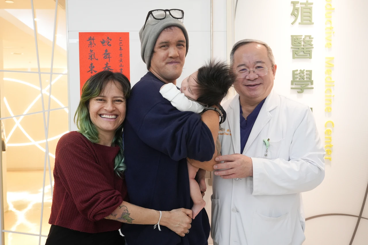 獨家專訪｜被判定活不下來的「龍蝦爪」孩子　34年後為女兒改寫命運