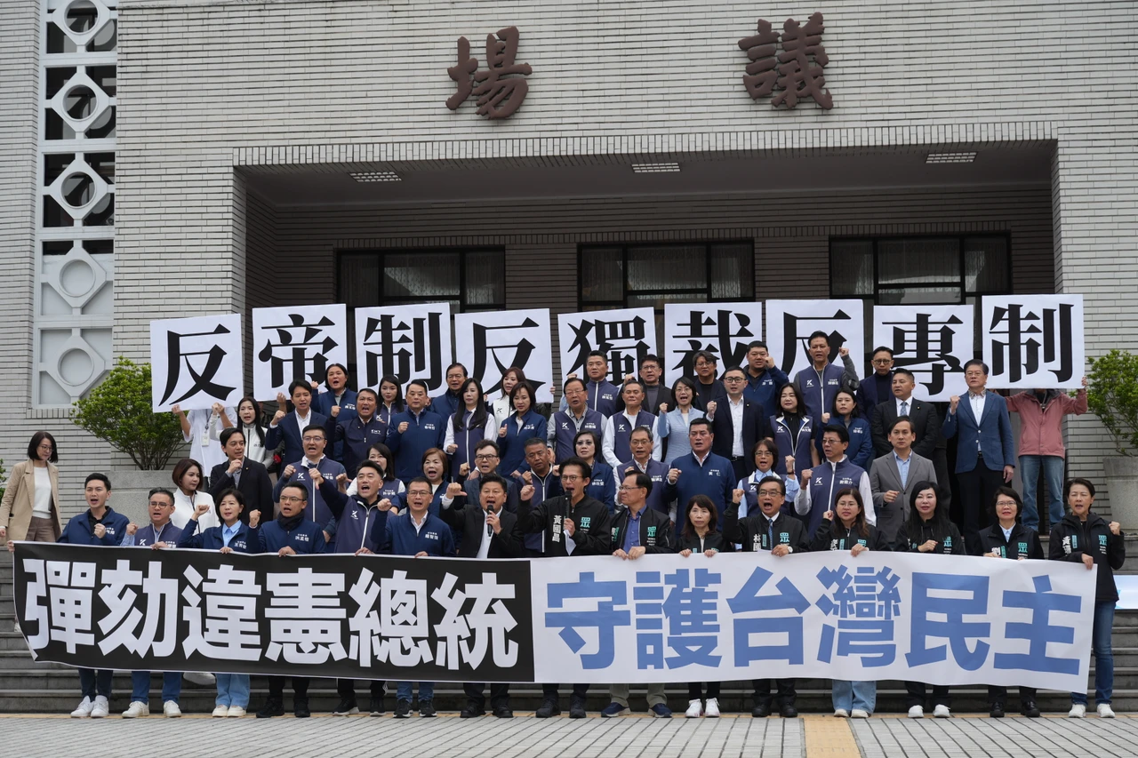 傅崐萁攜手黃國昌！即刻彈劾賴清德　再辦全台公聽會「必須承擔的歷史任務」