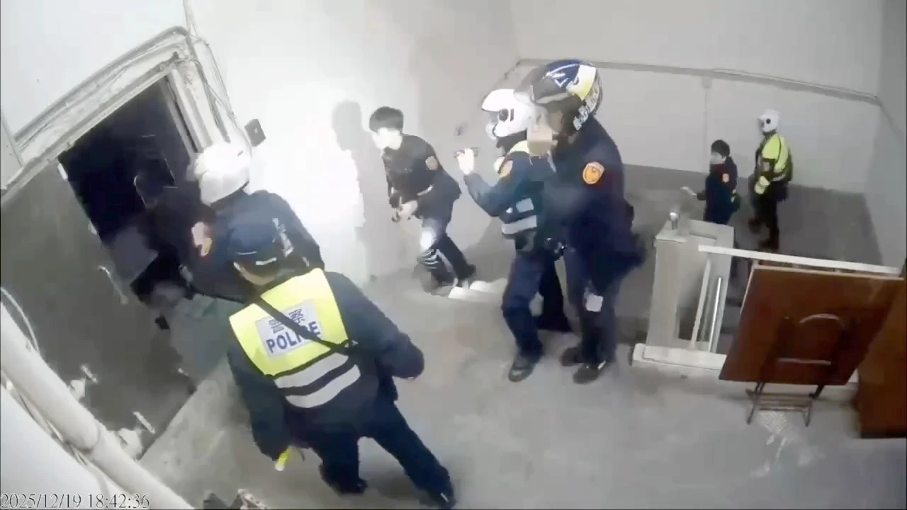 狂徒末路片｜張文墜亡前身影曝光　大批警力圍堵誠品南西6樓