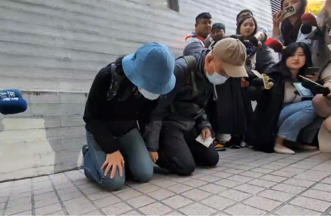 張文墜樓遺體今解剖！　父母現身下跪道歉：兒犯下滔天大罪　