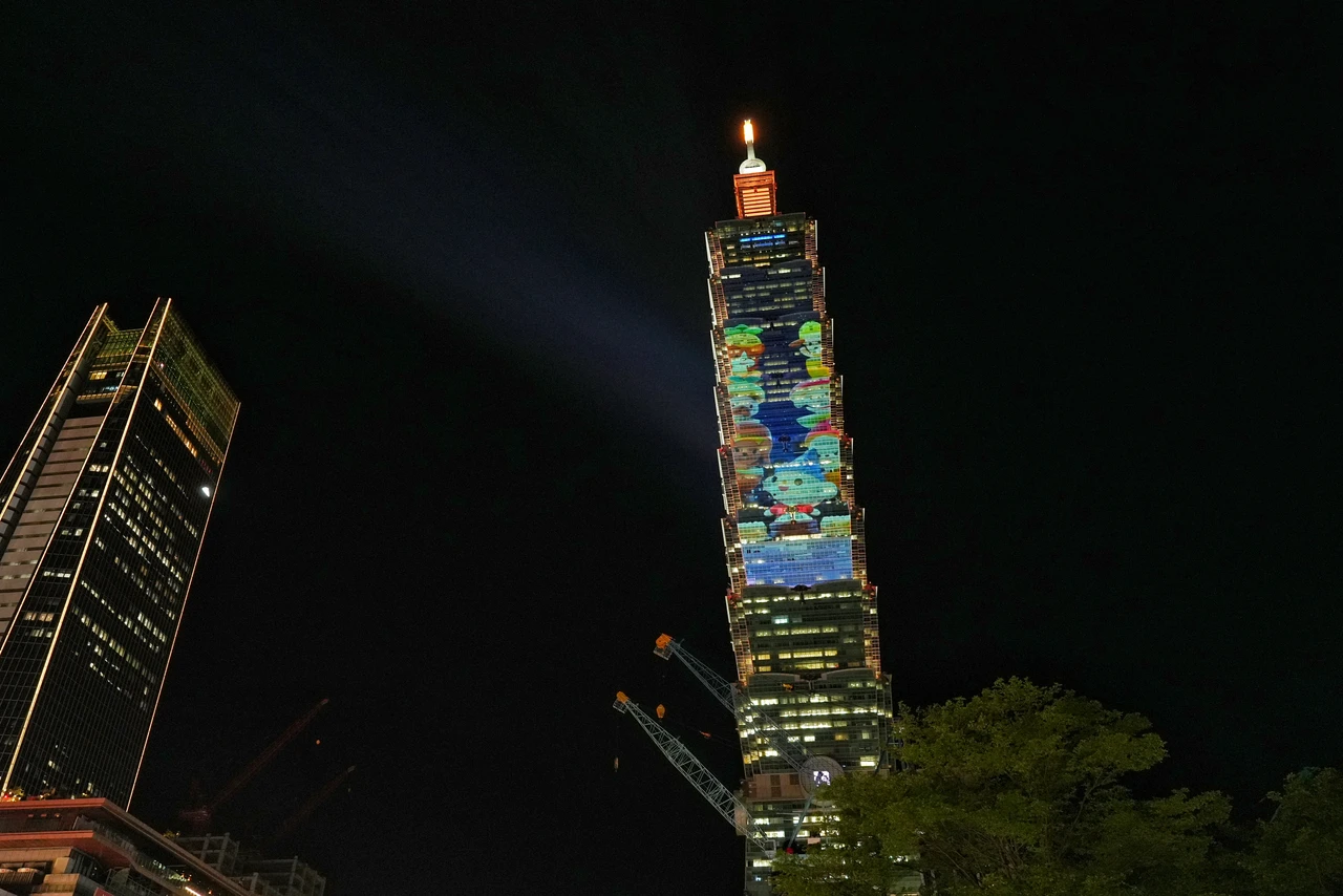 福利熊迎11歲生日！跨年夜首登101光雕秀　超萌周邊35元起元旦開搶