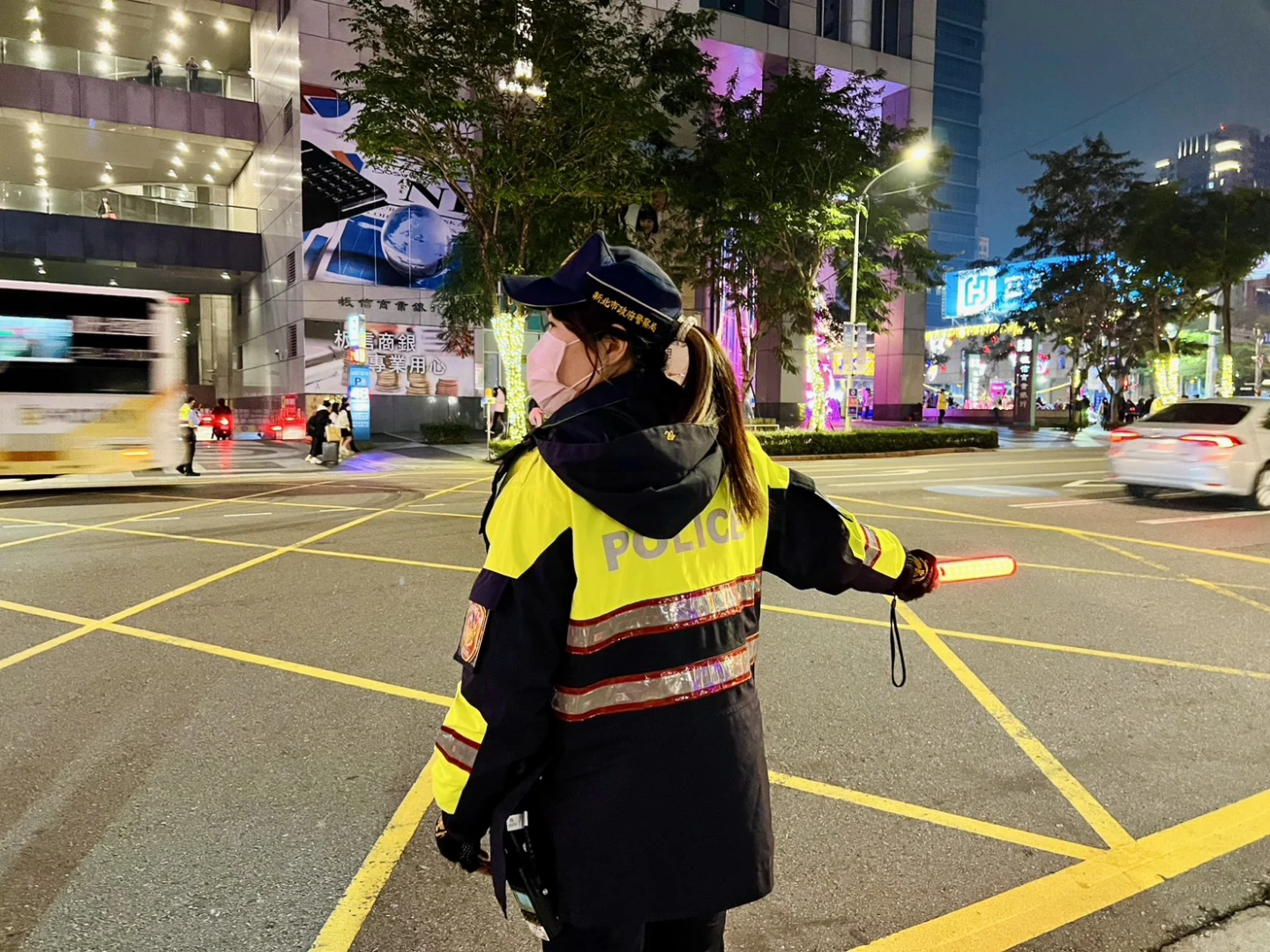 防北捷攻擊事件重演！新北耶誕城、跨年維安升級　增派警力戒備