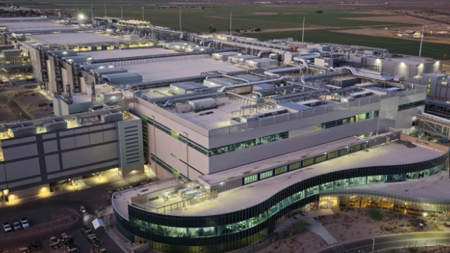 外媒指英特爾Fab 52晶圓廠規模及設備均優於台積電　惟有一潛藏最大變數