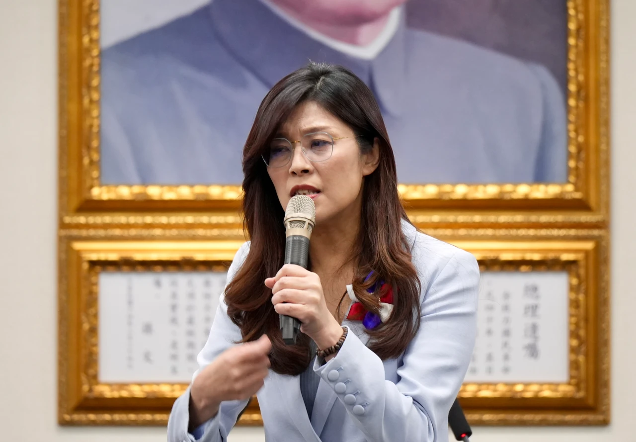 「區區15%關稅有什麼好高興的？」　鄭麗文開罵：只是比照日韓