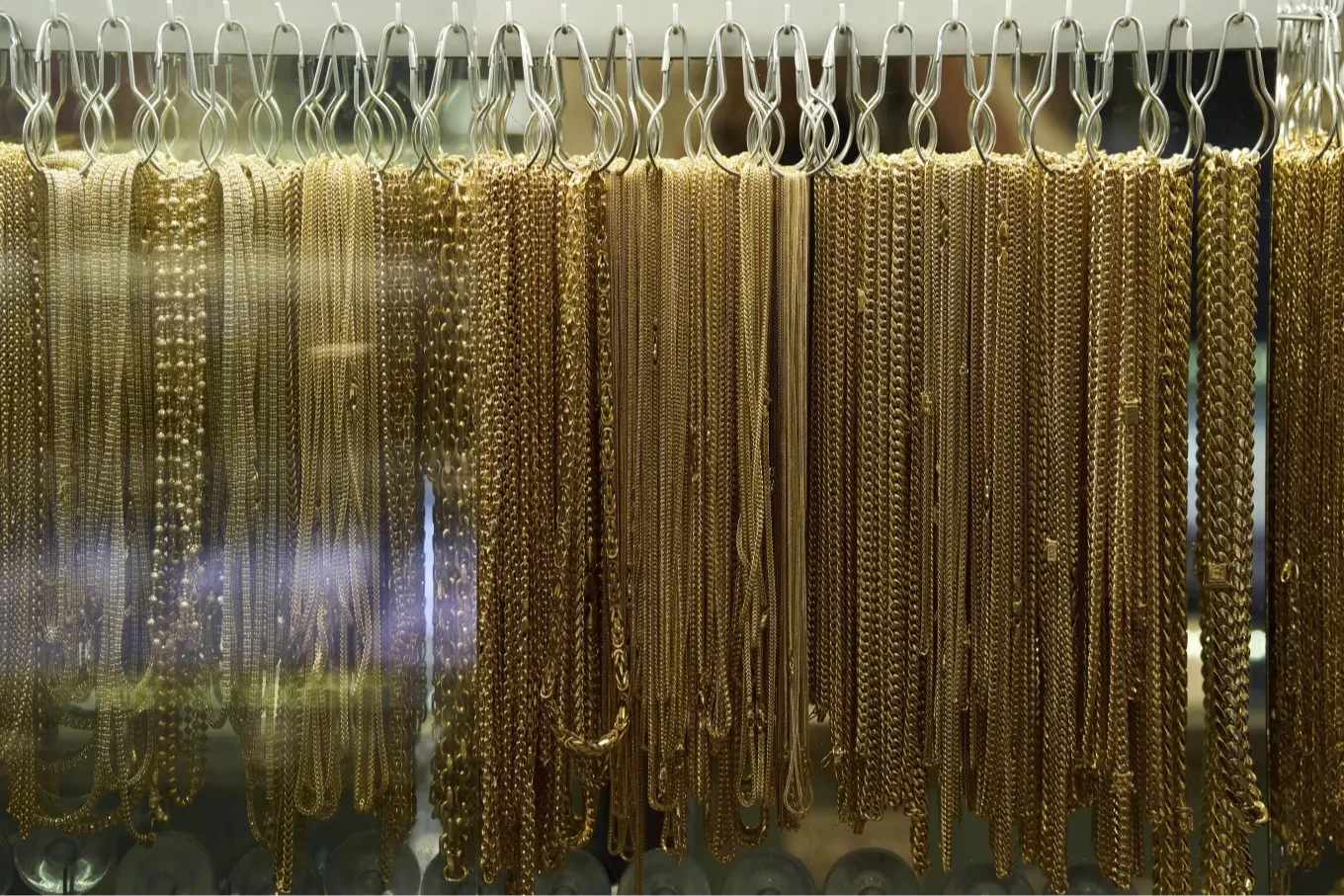 金價今年創新高逾50次、白銀暴漲150%　貴金屬締造近半世紀最強行情