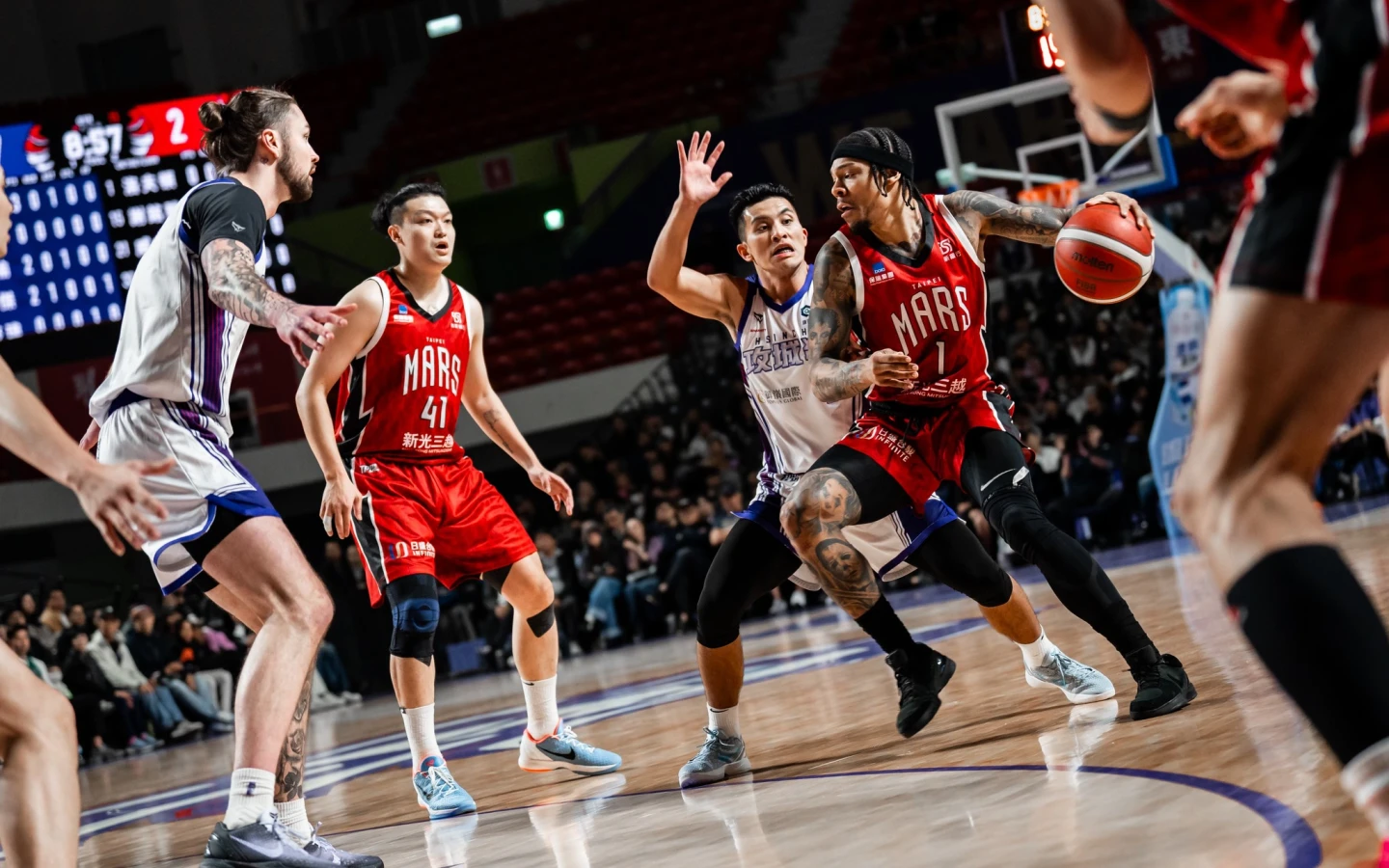 TPBL｜洋將洛夫頓禁賽期間遭開除引爆規則漏洞！聯盟坦承疏漏　一原因開罰戰神