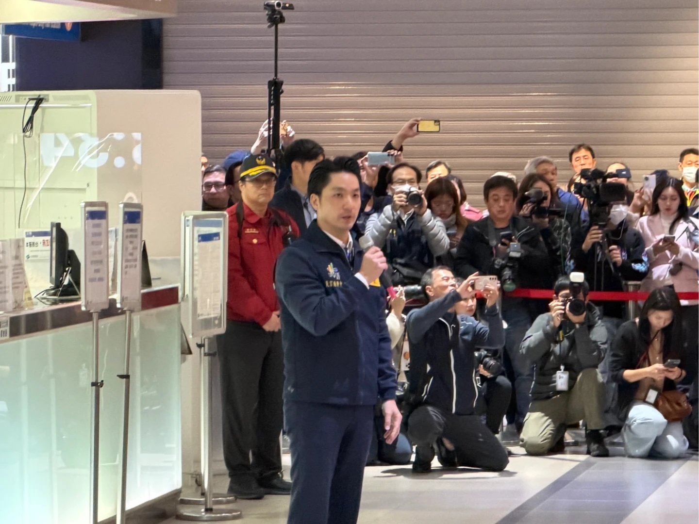 捷運北門站「全車大奔逃」驚魂記！蔣萬安：不鬆懈持續維持維安