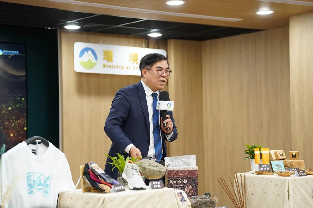 台人年喝37億杯咖啡！咖啡渣不再是廢棄物　環境部：做成衣服、貓砂