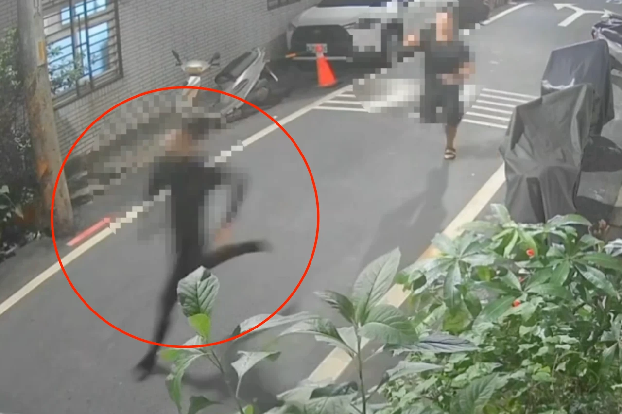 有片｜鄰居是狼！妙齡女超商購物遭盯上　噁男持安眠藥水＋球棒意圖不軌