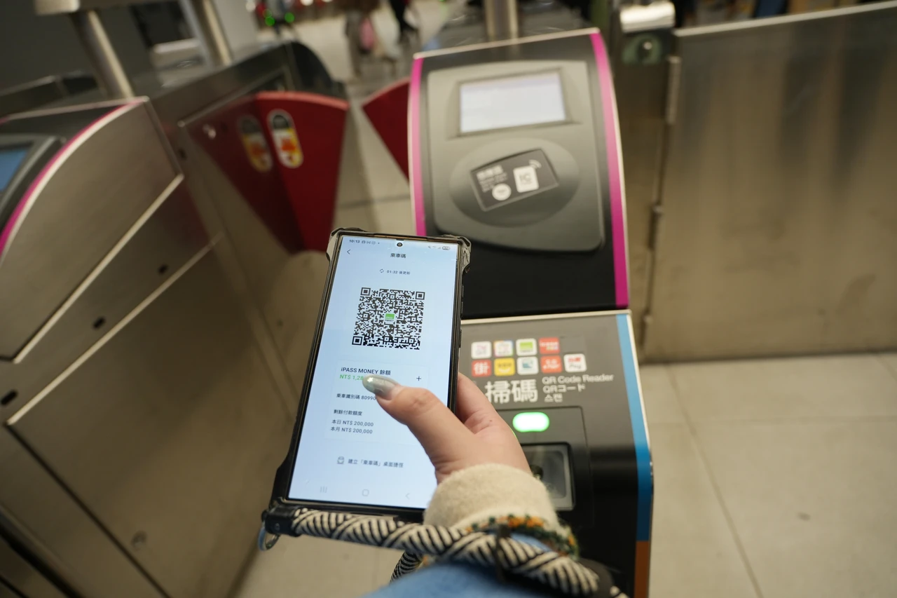 北捷今開放QR乘車碼！使用率0.4%　1卡友搶先用Apple Pay進站