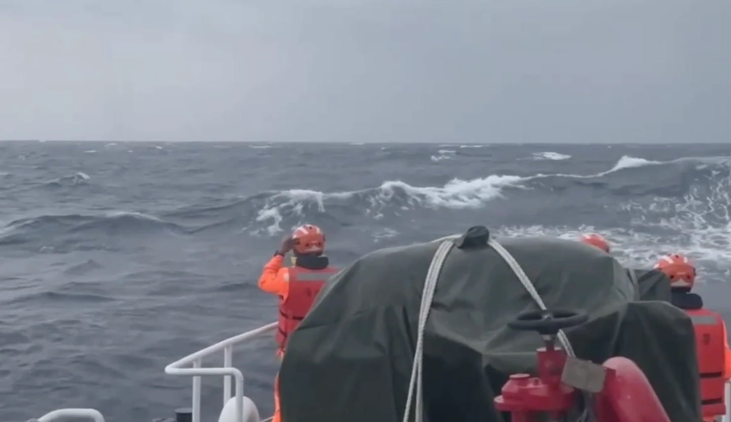 F-16飛官辛柏毅搜救持續中！　內政部下令：擴大空勤總隊搜救架次