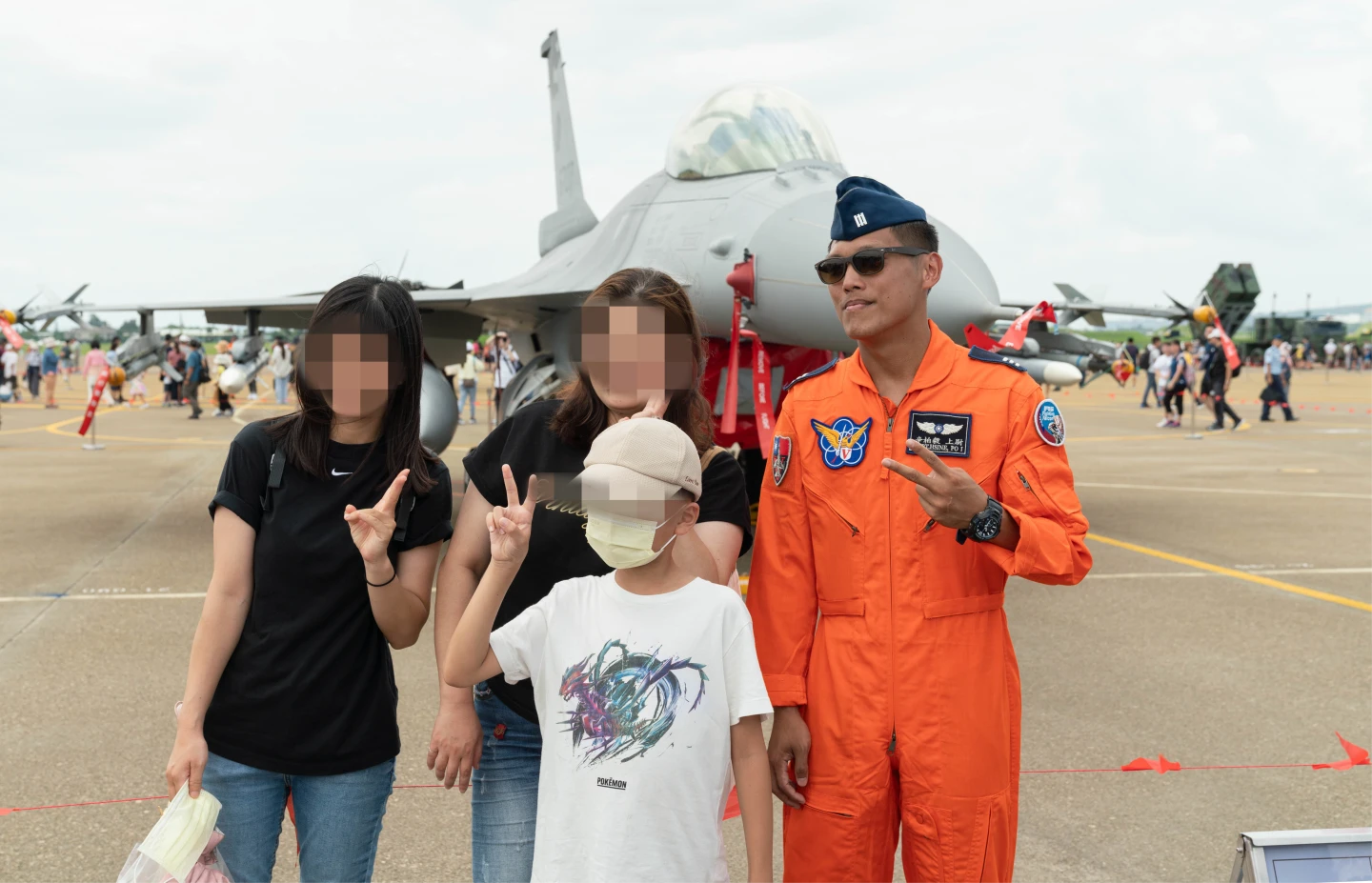 F-16上尉辛柏毅飛行檔案曝光！官校108班已婚　全國集氣盼他回家