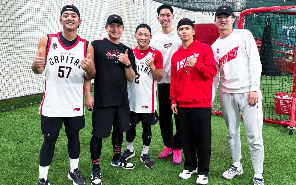 TPBL｜棒籃跨界合作　台北戰神聯手味全龍推「當紅不讓」主題日　