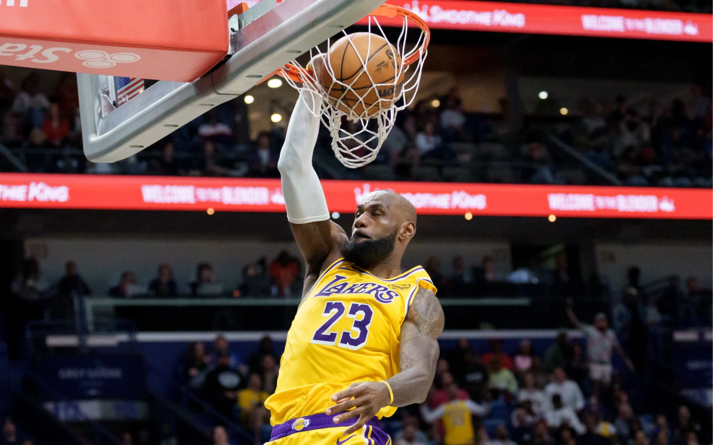 NBA｜神紀錄拉警報！詹皇因傷休兵「背靠背」第2戰　年度獎項資格恐不保